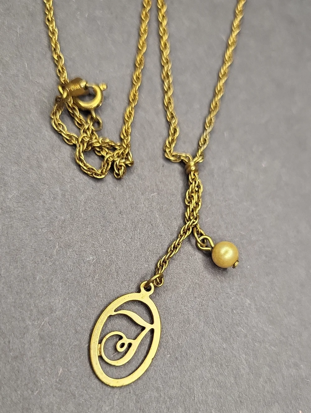 Avon Gold-Tone Rope Chain Necklace with Oval Artistic Pendant